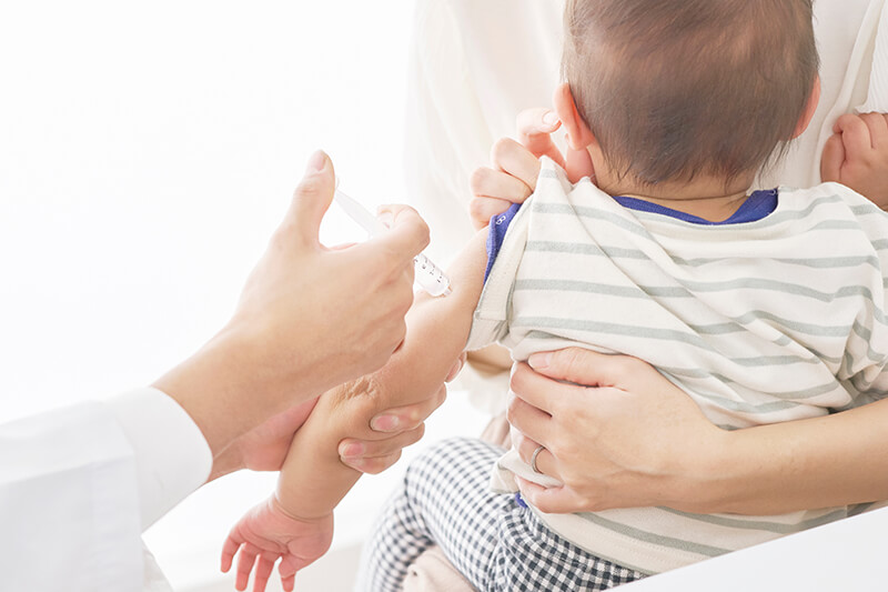 乳幼児健診・予防接種に対応